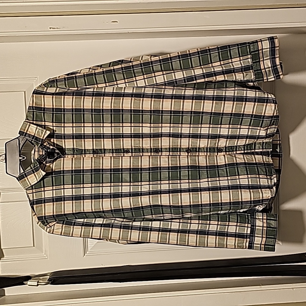 Forever21 Men's casual button down shirt